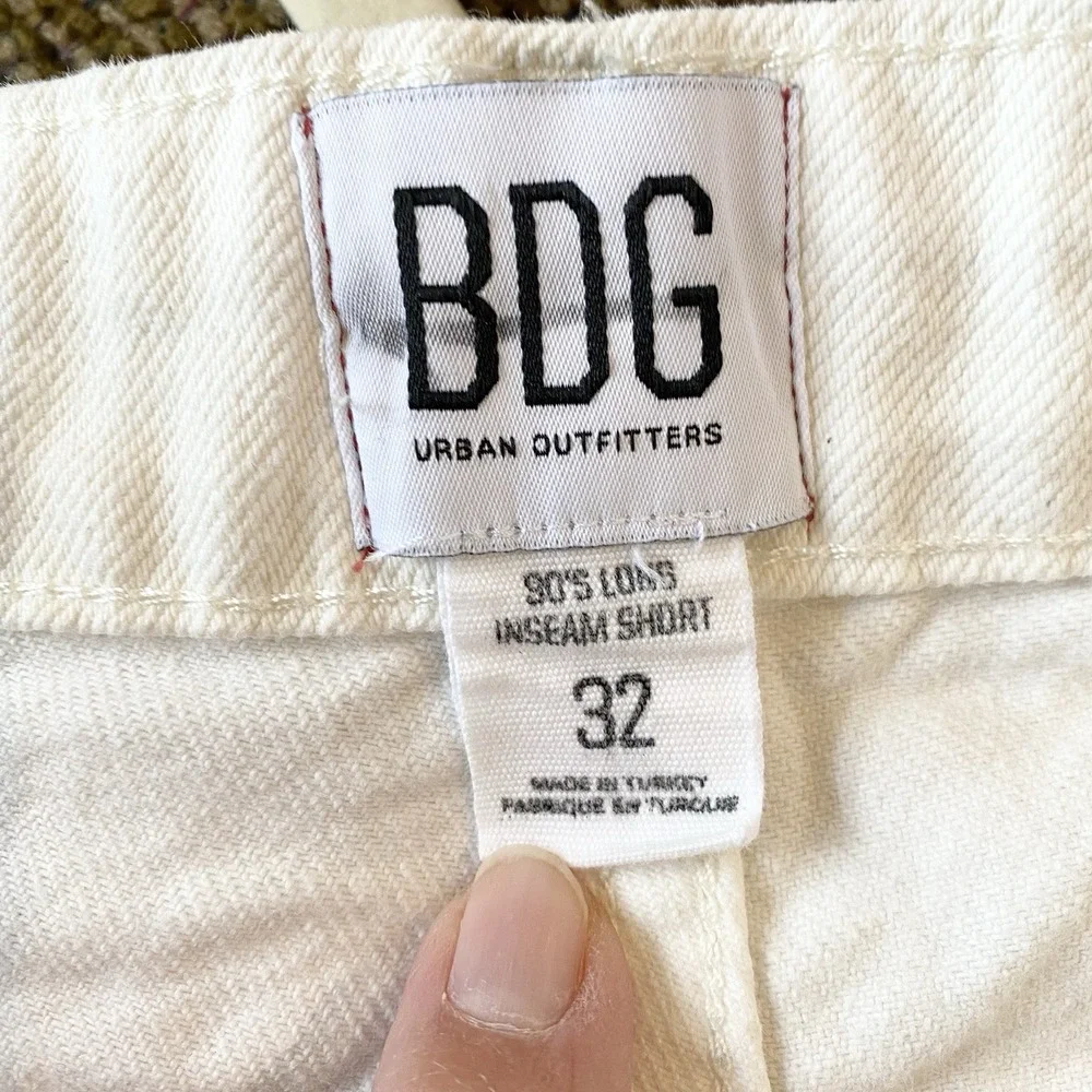 BDG Urban Outfitters 90's Long Inseam Cutoff Denim White Shorts Button Fly SZ 32